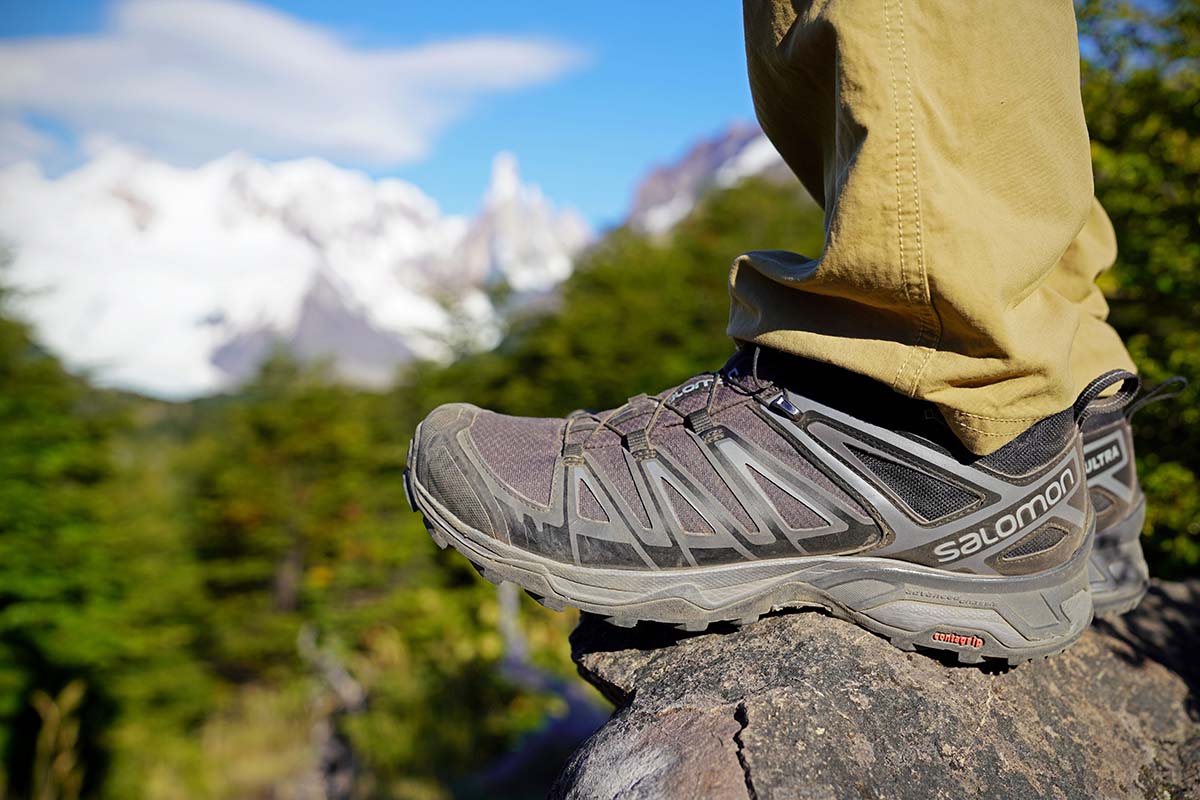 10 Best Lightweight Hiking Shoes For Men of 2022 - Outdoor Fact