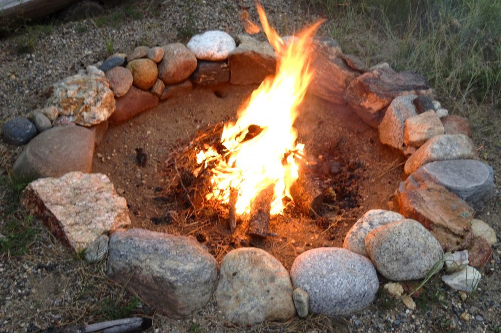 rock barrier campfire